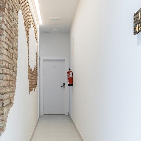 Comfortable Room Close To City Centre Валенсия Экстерьер фото